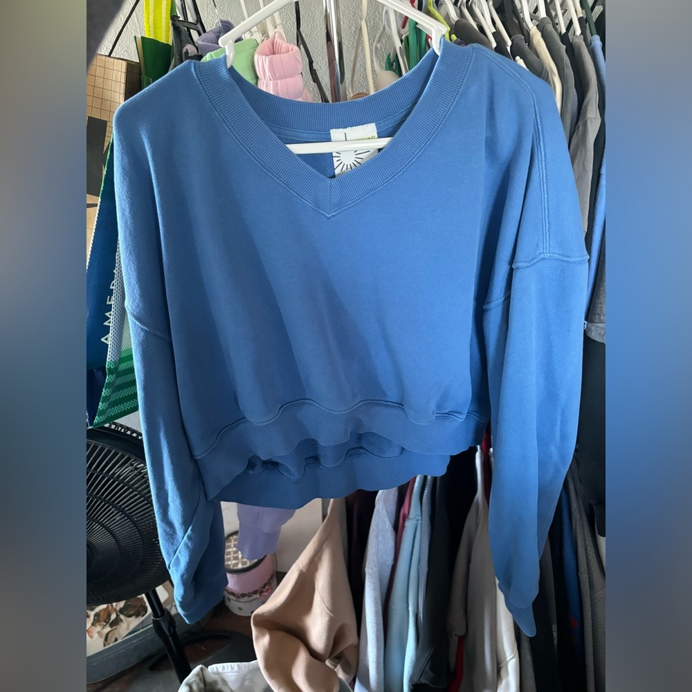 Cropped Aerie crewneck